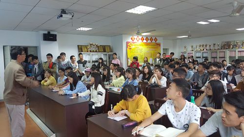 亚洲片中文字幕在线看